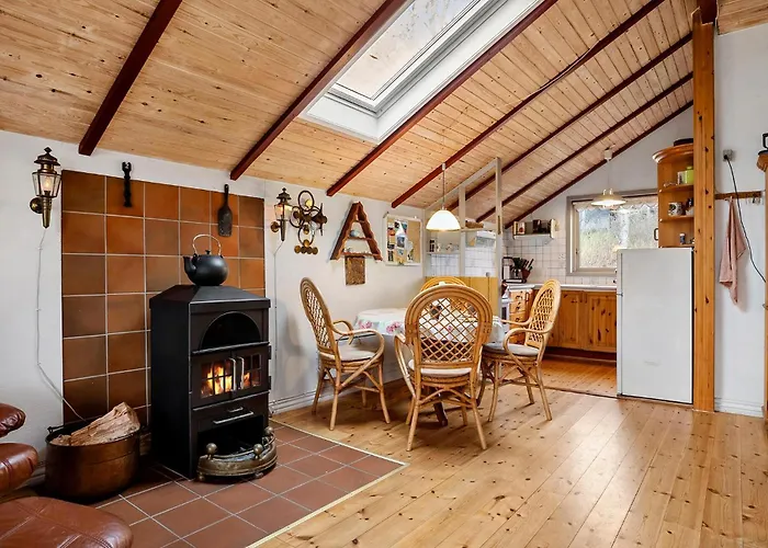 Сasa de vacaciones 3 Bedroom Lovely In Brenderup Fyn Vedelshave